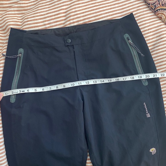 Mountain Hardwear snow pants conduit black nylon womens MEDIUM - Picture 13 of 16